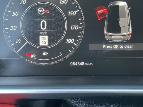 Used 2020 Land Rover Range Rover Sport SVR image 30