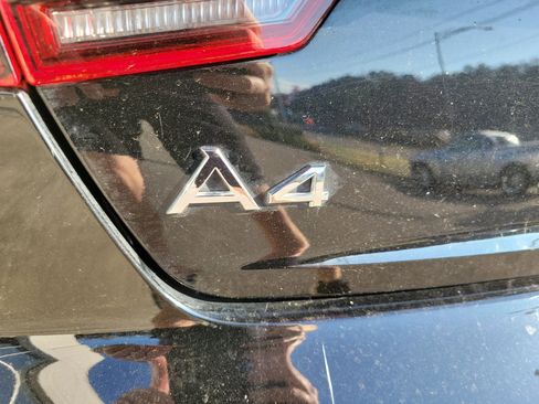 Used 2018 Audi A4 2.0T Ultra Premium Plus w/ Premium Plus Package image 11