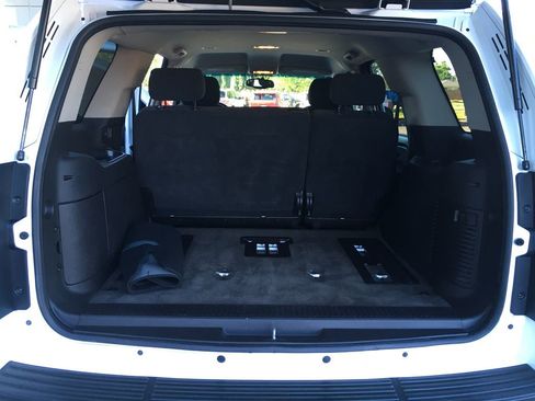 Used 2008 Chevrolet Tahoe LS w/ Skid Plate Package AWD/4WD image 31