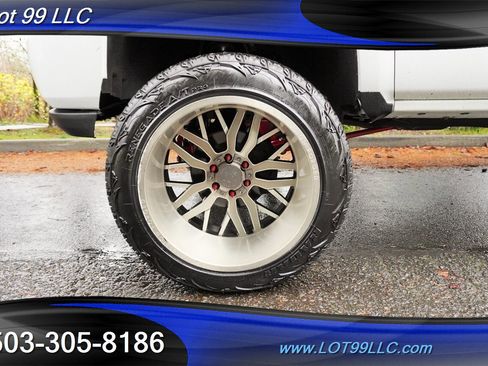 Used 2018 Chevrolet Silverado 1500 Custom w/ Custom Value Package image 3