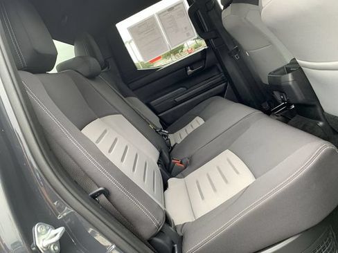 Certified 2025 Toyota Tacoma TRD Off-Road AWD/4WD image 12