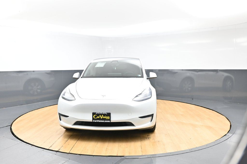 Used 2021 Tesla Model Y Long Range AWD/4WD image 3