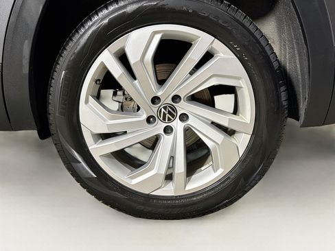 Used 2021 Volkswagen Atlas SE w/ Panoramic Sunroof Package AWD/4WD image 31