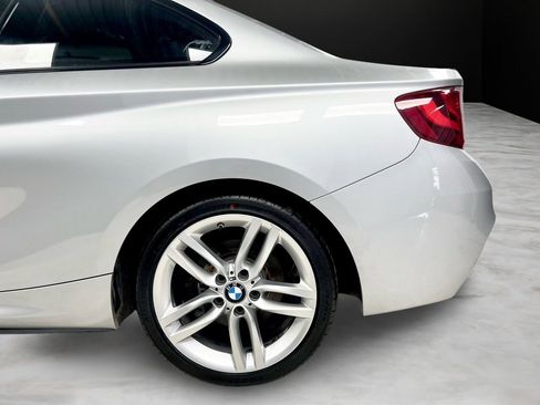 Used 2017 BMW 230i Coupe RWD image 33