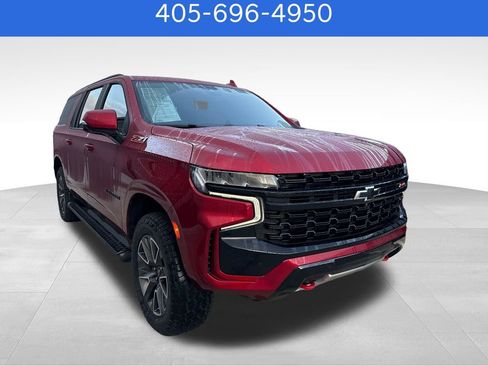 Used 2023 Chevrolet Suburban Z71 w/ Off-Road Capability Package AWD/4WD image 3