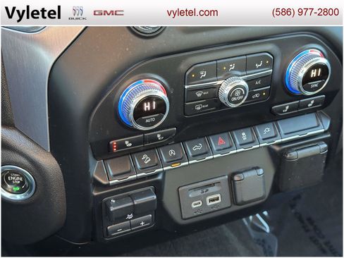 Used 2020 GMC Sierra 1500 SLE w/ SLE Value Package image 30