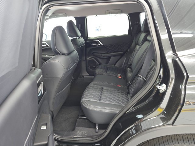 Used 2024 Mitsubishi Outlander SEL AWD/4WD image 20