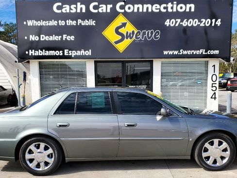 Used 2006 Cadillac DTS w/ Trunk Convenience Package image 6