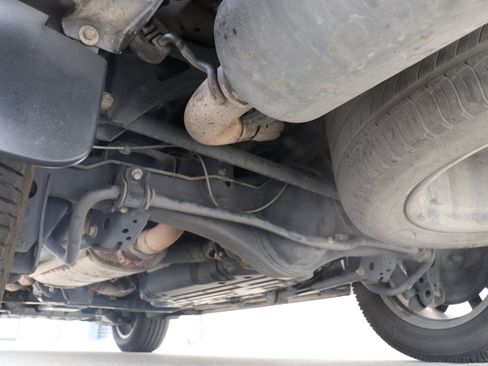 Used 2013 Lexus LX 570 4WD image 92