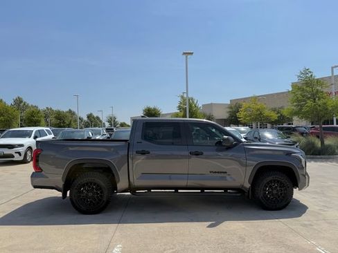 Used 2025 Toyota Tundra SR5 AWD/4WD image 4