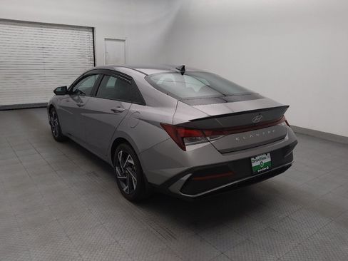 Used 2025 Hyundai Elantra Sport FWD image 5