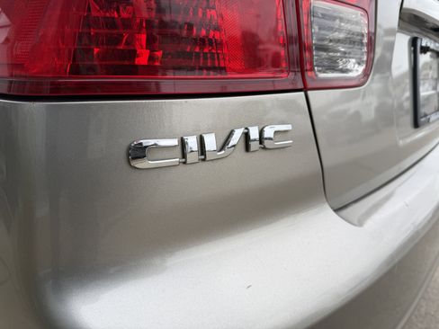Used 2004 Honda Civic LX image 9