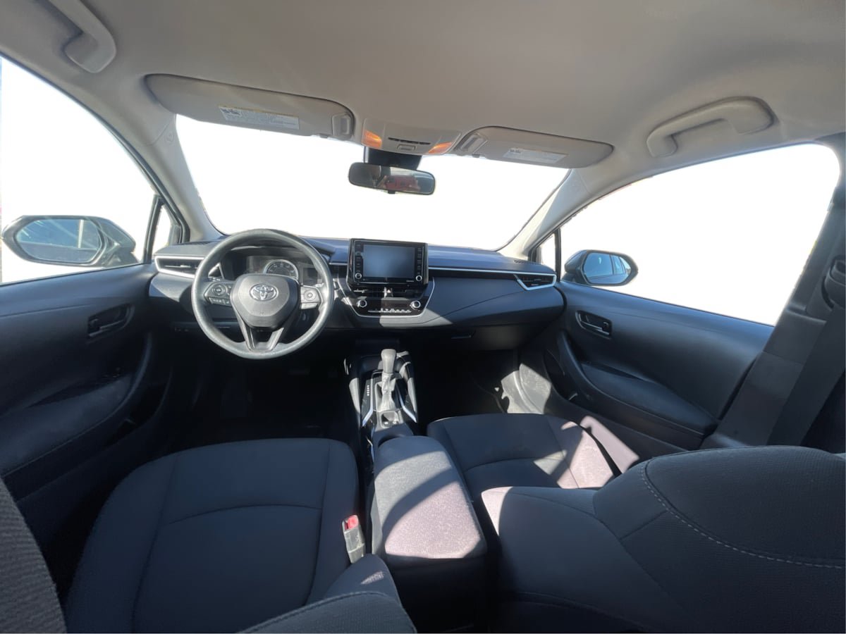 Used 2022 Toyota Corolla LE FWD image 21