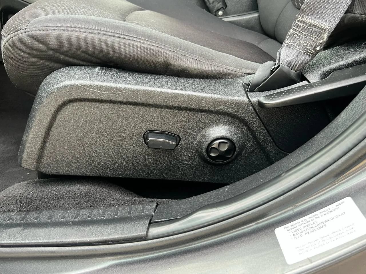 Used 2015 Dodge Journey SXT w/ Flexible Seating Group FWD image 12