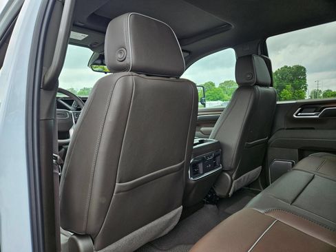 New 2026 GMC Sierra 2500 Denali w/ Denali Reserve Package AWD/4WD image 25