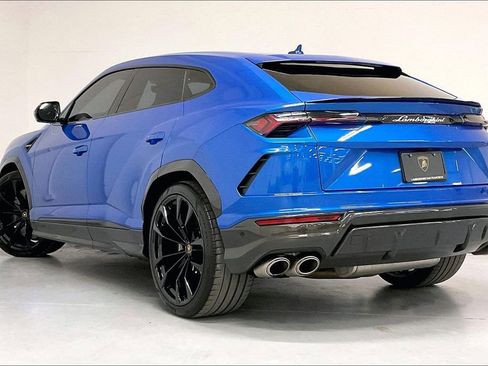 Used 2022 Lamborghini Urus AWD/4WD image 6