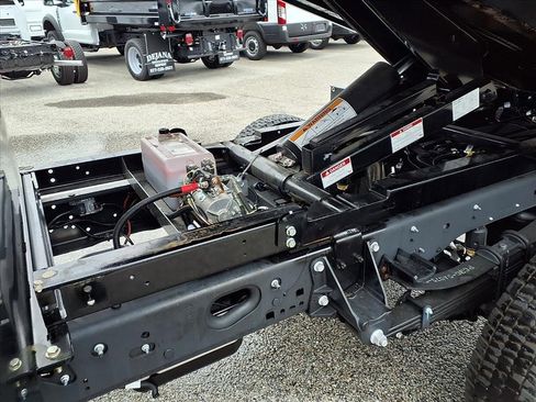 New 2026 Ford F550 4x4 Regular Cab Super Duty image 10