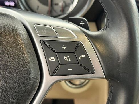 Used 2015 Mercedes-Benz SLK 250 image 16