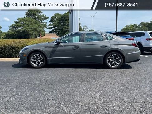 Used 2023 Hyundai Sonata SEL w/ Convenience Package FWD image 4