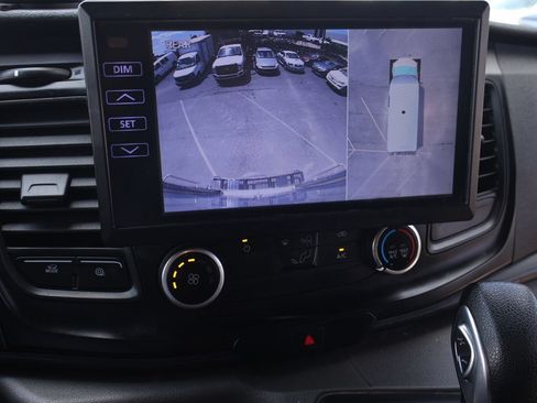 Used 2022 Ford Transit 350 DRW RWD image 18