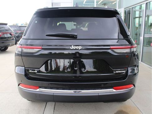 New 2025 Jeep Grand Cherokee Laredo X w/ Luxury Tech Group I image 8