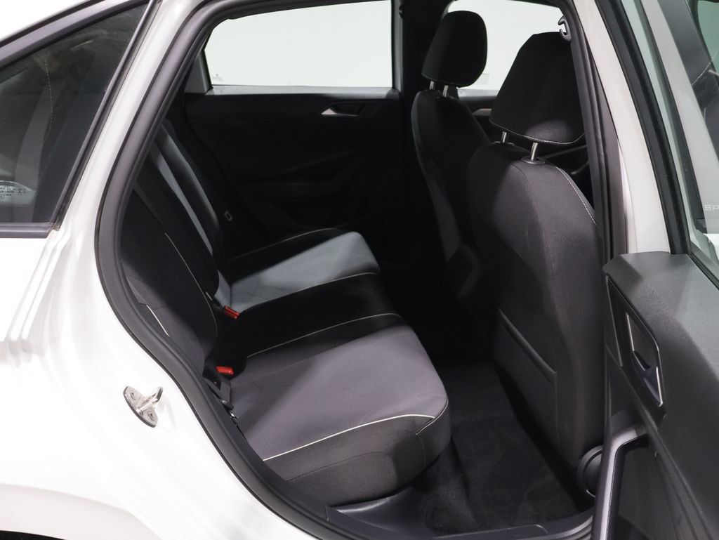 Used 2025 Volkswagen Jetta Sport FWD image 20