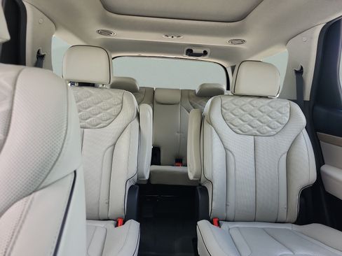 Used 2022 Hyundai Palisade Limited w/ Cargo Package FWD image 18