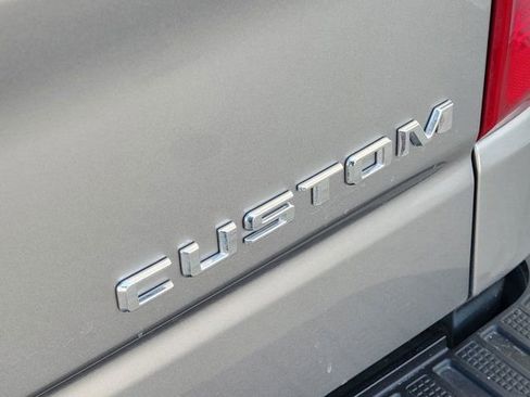 Used 2025 Chevrolet Silverado 1500 Custom image 10