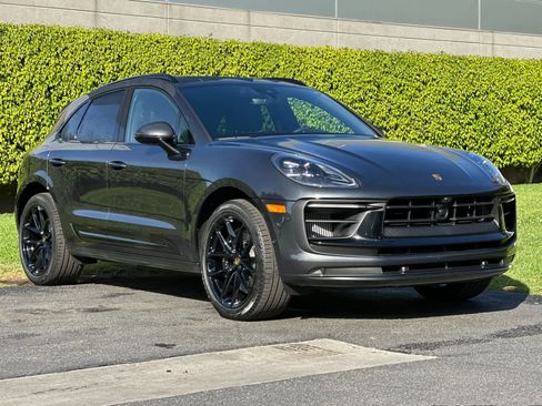New 2026 Porsche Macan GTS AWD/4WD image 10