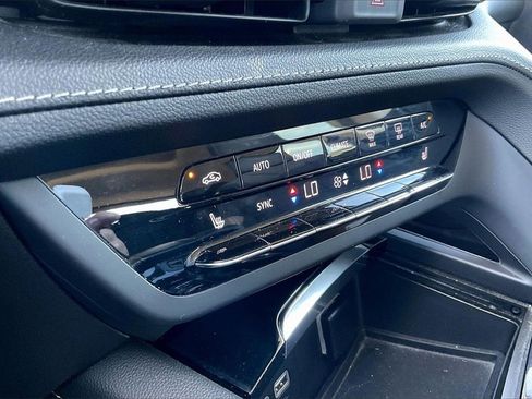 Used 2022 Buick Envision Preferred image 22