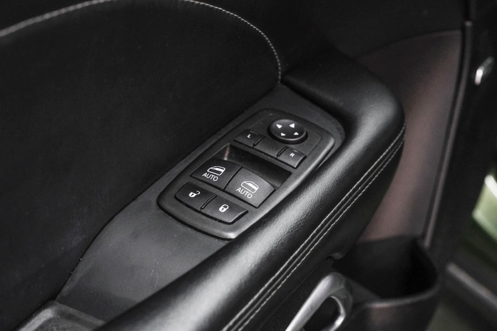 Used 2022 Dodge Challenger SXT w/ Plus Package RWD image 32