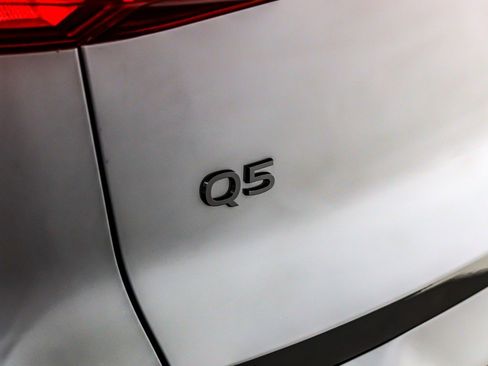 New 2025 Audi Q5 Premium image 9