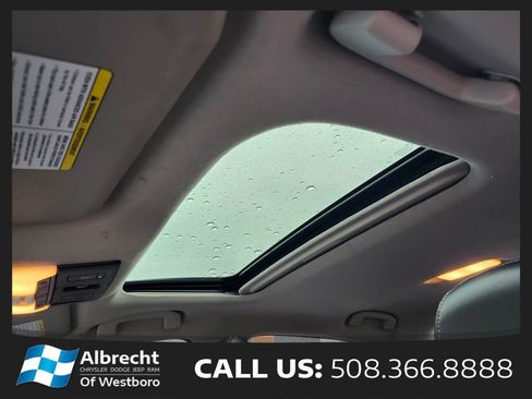 Used 2022 Nissan Sentra SR w/ SR Premium Package FWD image 20