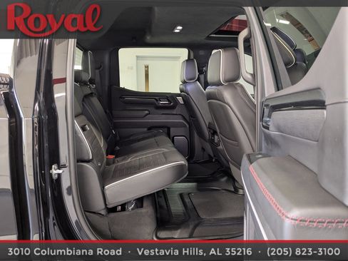 Used 2023 GMC Sierra 1500 AT4X image 10