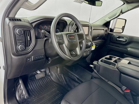 New 2025 GMC Sierra 2500 Pro w/ Convenience Package image 4