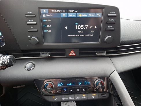New 2026 Hyundai Elantra SEL Sport FWD image 9