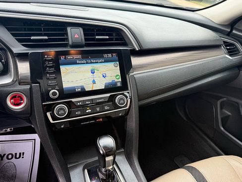 Used 2020 Honda Civic Touring image 26