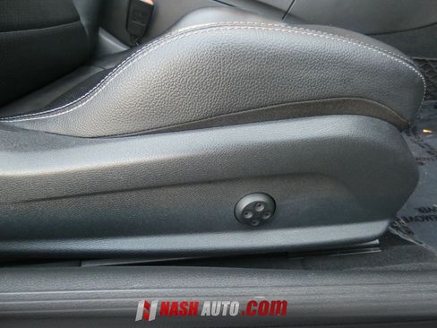 Used 2018 Mercedes-Benz C 300 Cabriolet image 28