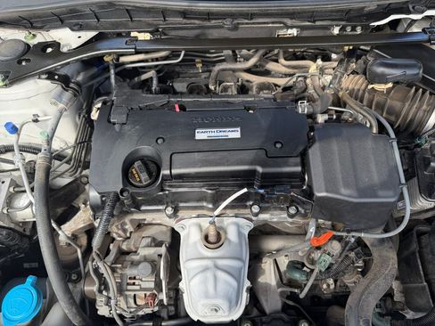 Used 2017 Honda Accord Sport image 30