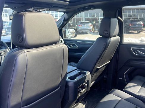 Used 2021 Chevrolet Tahoe Z71 w/ Z71 Signature Package image 14