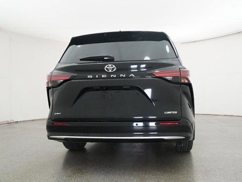 New 2026 Toyota Sienna Limited image 23