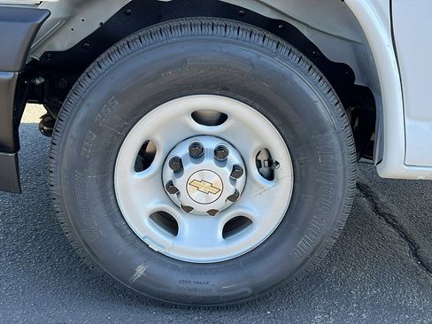 New 2024 Chevrolet Express 2500 Extended w/ Driver Convenience Package image 10