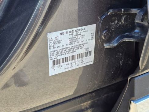 Certified 2025 Ford Explorer Platinum AWD/4WD image 39