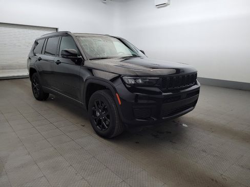 Used 2024 Jeep Grand Cherokee L Laredo image 13