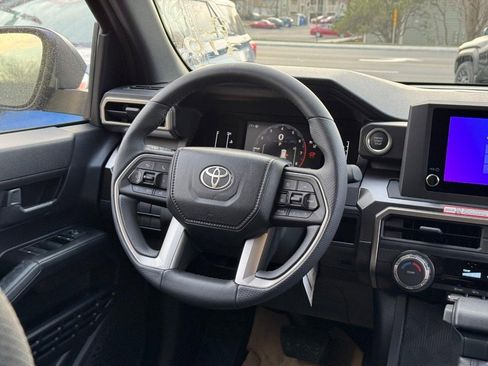 New 2025 Toyota 4Runner SR5 image 7