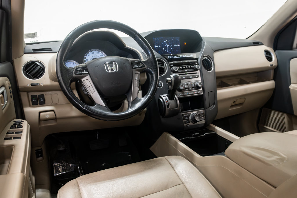 Used 2014 Honda Pilot Touring image 9