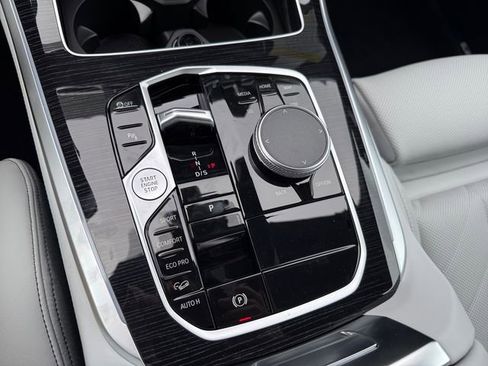 New 2026 BMW X5 xDrive40i AWD/4WD image 21