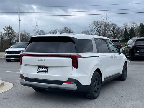 New 2026 Kia Carnival LXS image 7