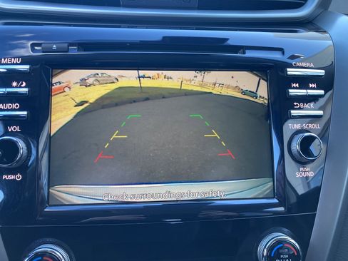 Used 2023 Nissan Murano SV image 19