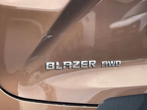 Used 2023 Chevrolet Blazer Premier image 40
